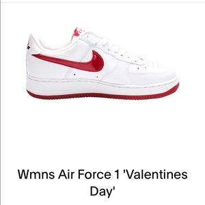Nike Valentine’s  Air Force 1 Red and white Valentines  Never worn ( vintage)
